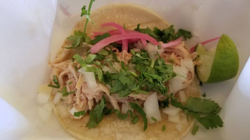 Tacos vs. Burritos Cantina | restaurant | 1888 79th Street Causeway, North Bay Village, FL 33141, USA | 3058682096 OR +1 305-868-2096