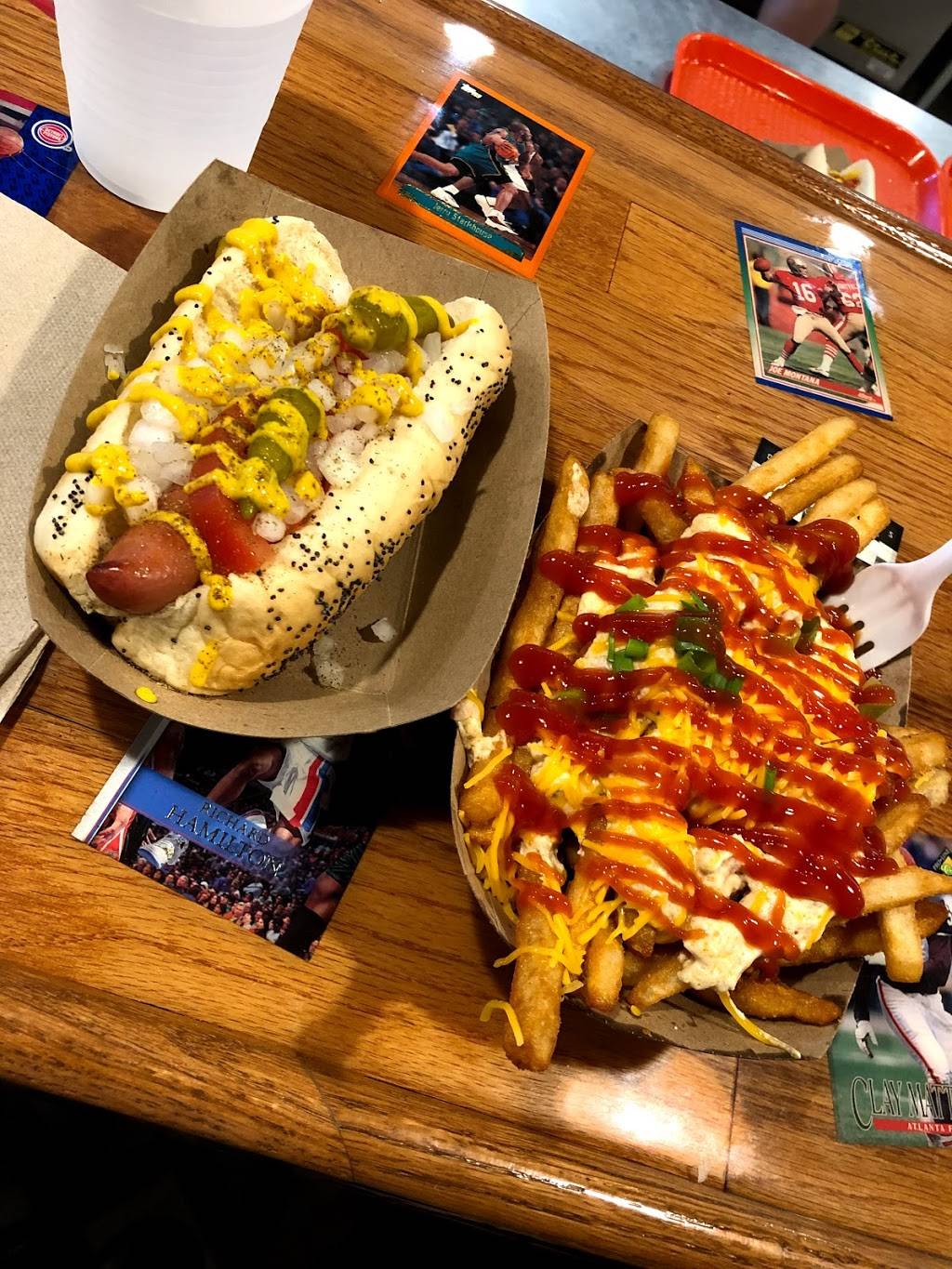 FrankZ | restaurant | 325 Main St, Frankfort, MI 49635, USA | 2313990162 OR +1 231-399-0162