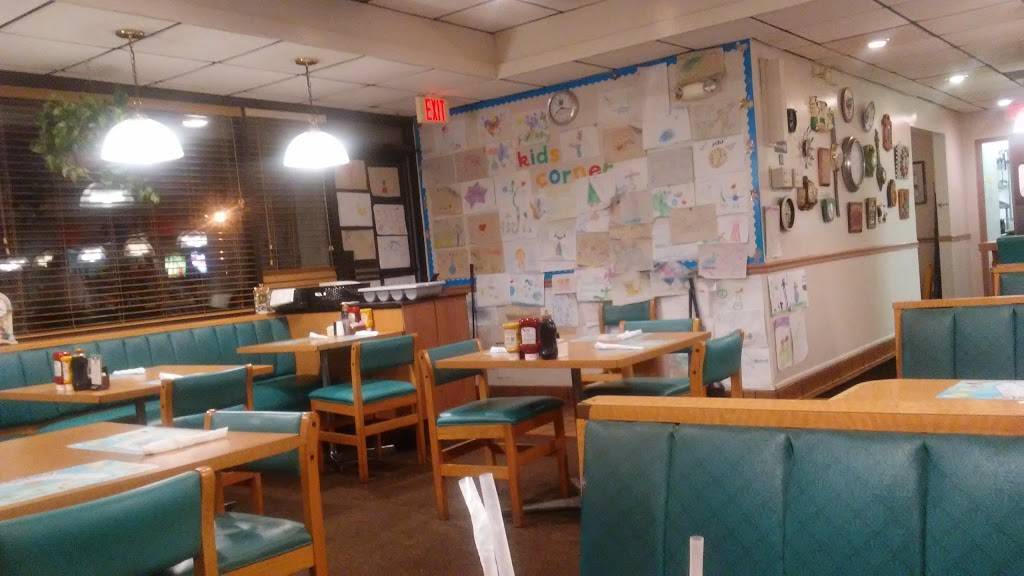 Clock Restaurant | restaurant | 2010 N Main St, Gainesville, FL 32609, USA | 3523751411 OR +1 352-375-1411