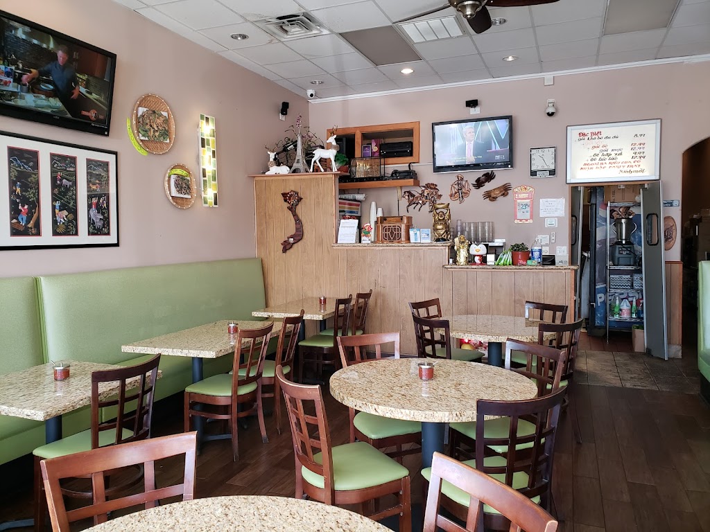 Rieu Cua Bellaire | restaurant | 12319 Bellaire Blvd #300, Houston, TX 77072, USA | 8324869478 OR +1 832-486-9478