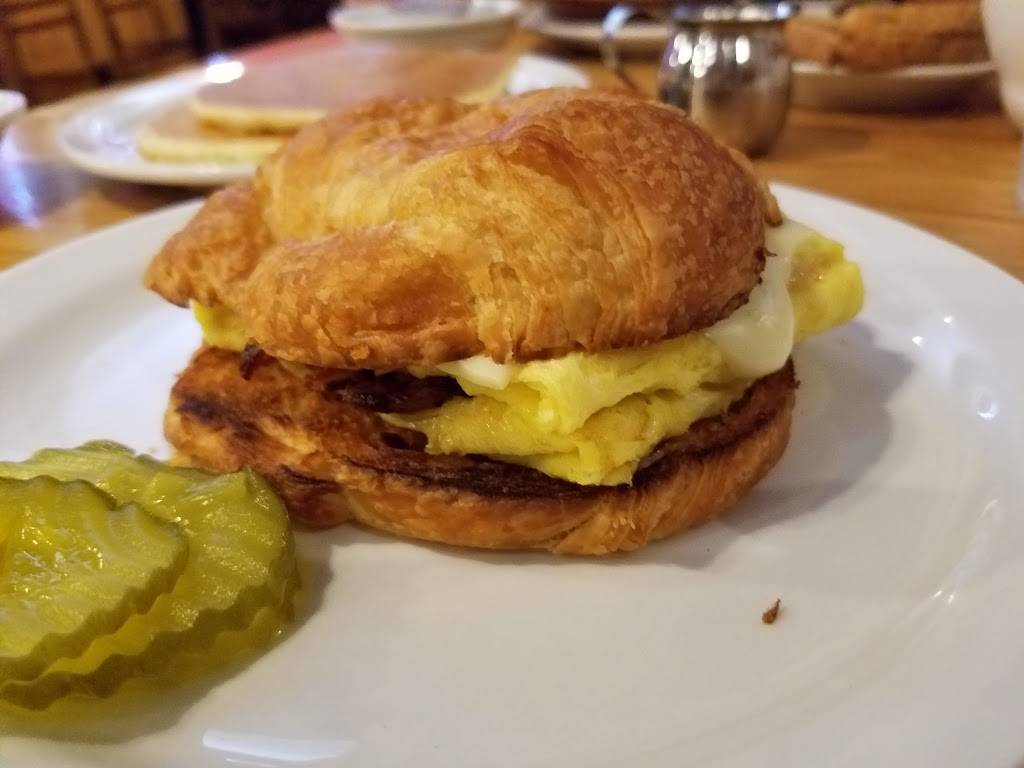 Sunrise Family Restaurant | restaurant | 2949 S 5th St, Terre Haute, IN 47802, USA | 8122355505 OR +1 812-235-5505