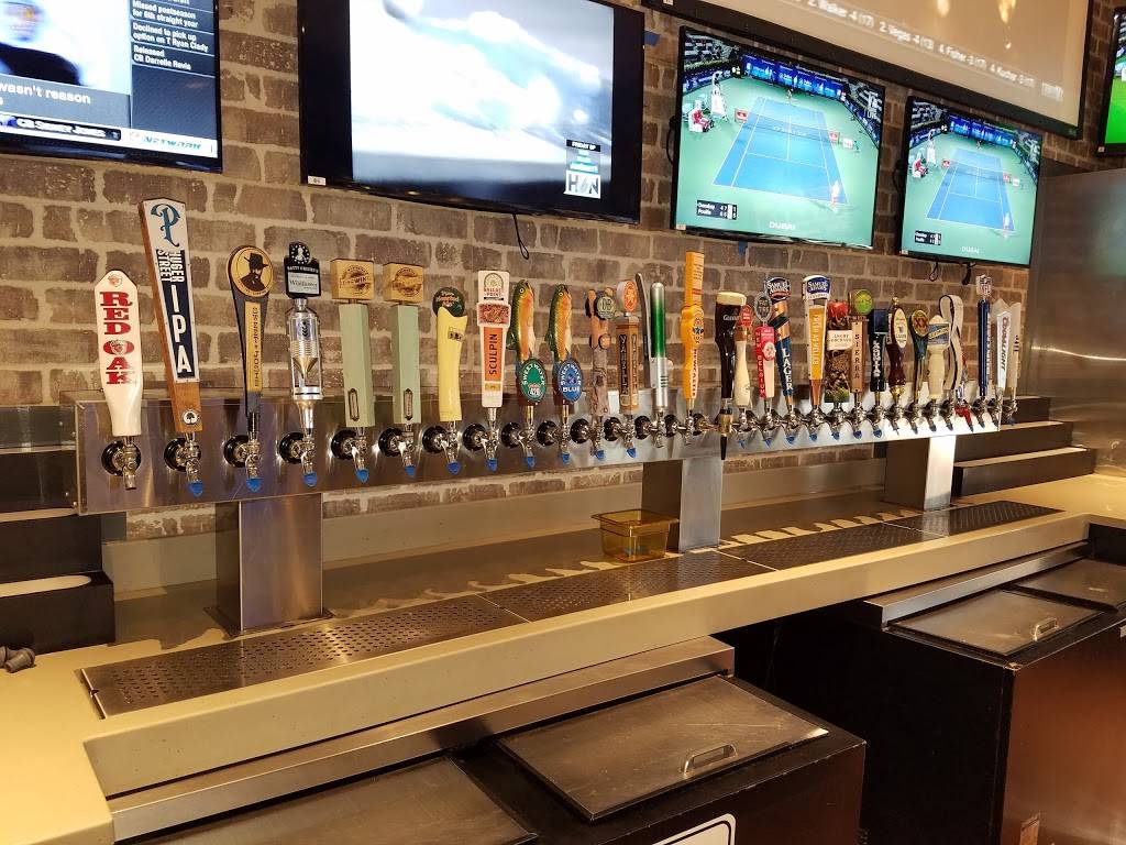 Buffalo Wild Wings | meal takeaway | 206 Old Eastwood Rd, Wilmington, NC 28403, USA | 9107989464 OR +1 910-798-9464