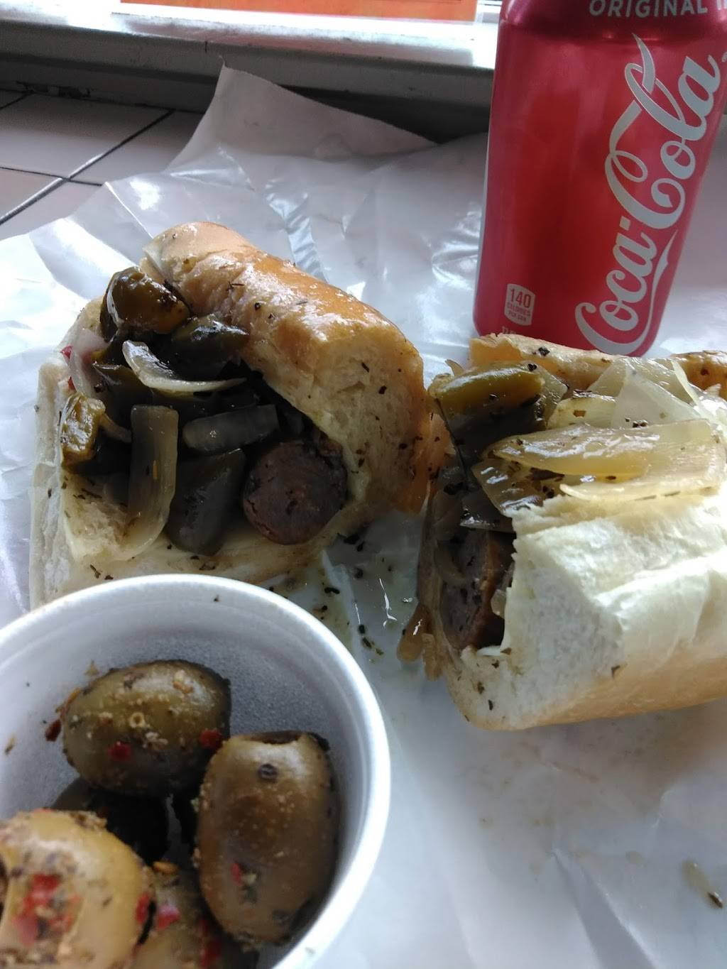 Vinnies Italian Sub Shop | restaurant | 42030 Michigan Ave, Canton, MI 48188, USA | 7347109950 OR +1 734-710-9950