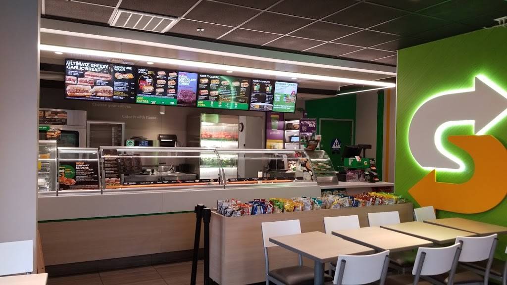 Subway | meal takeaway | 428 J St Suite 110, Sacramento, CA 95814, USA | 9164444452 OR +1 916-444-4452