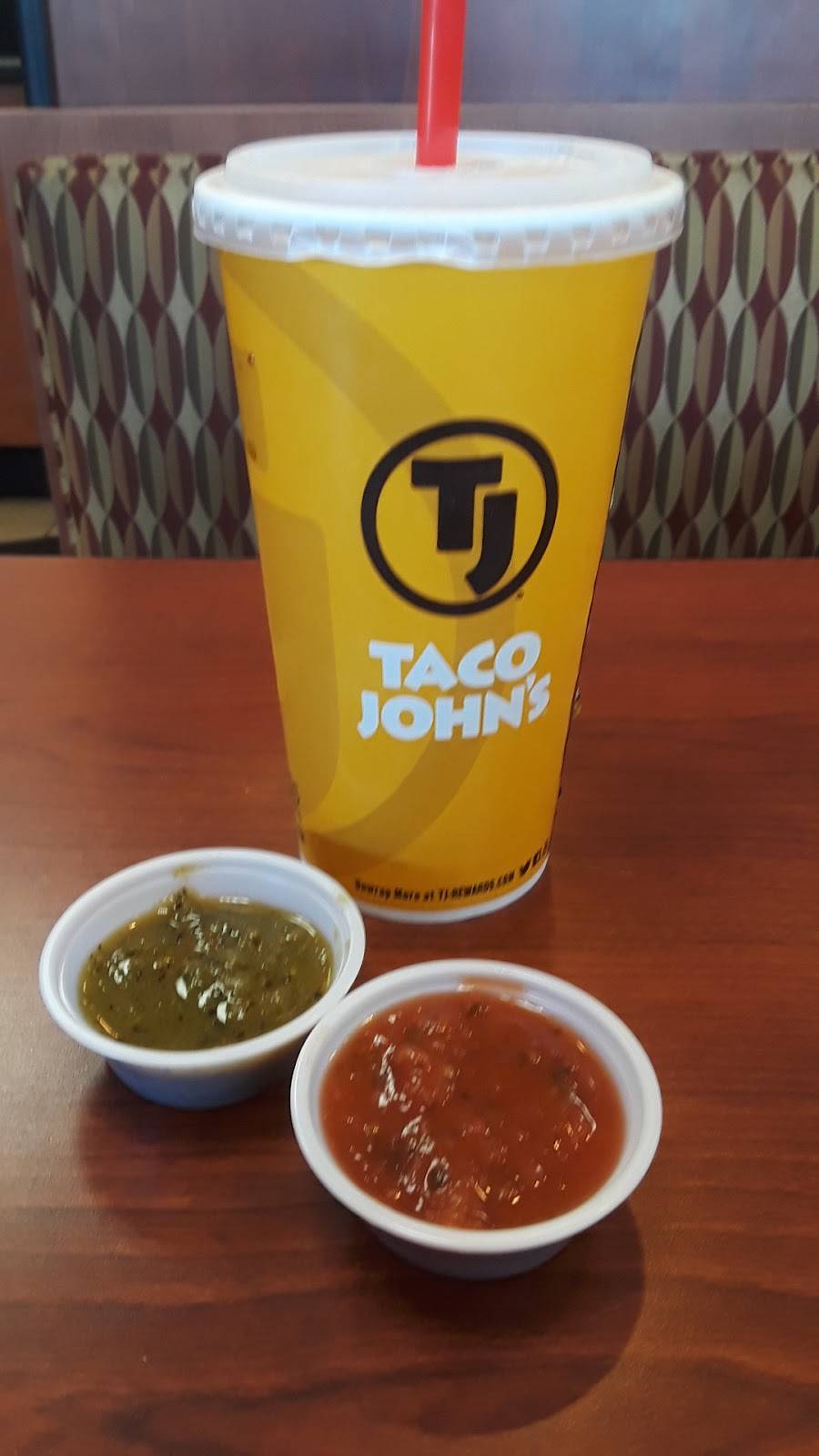 Taco Johns | restaurant | 2001 Brackett Ave, Eau Claire, WI 54701, USA | 7158340031 OR +1 715-834-0031