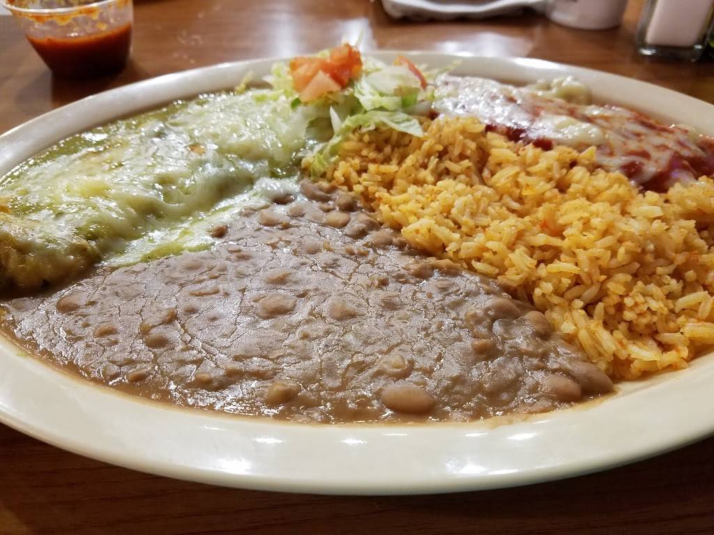 El Merendero | restaurant | 242 S Garey Ave, Pomona, CA 91766, USA | 9096204503 OR +1 909-620-4503