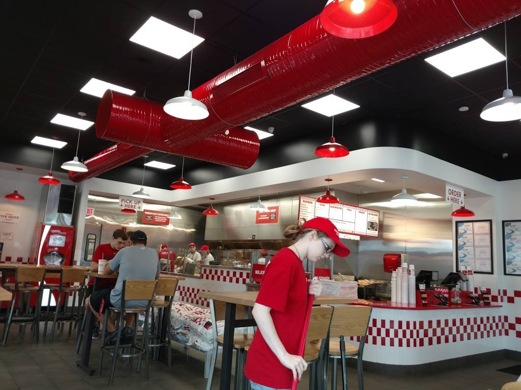 Five Guys | meal takeaway | 15171 Pearl Rd, Strongsville, OH 44136, USA | 4402689968 OR +1 440-268-9968