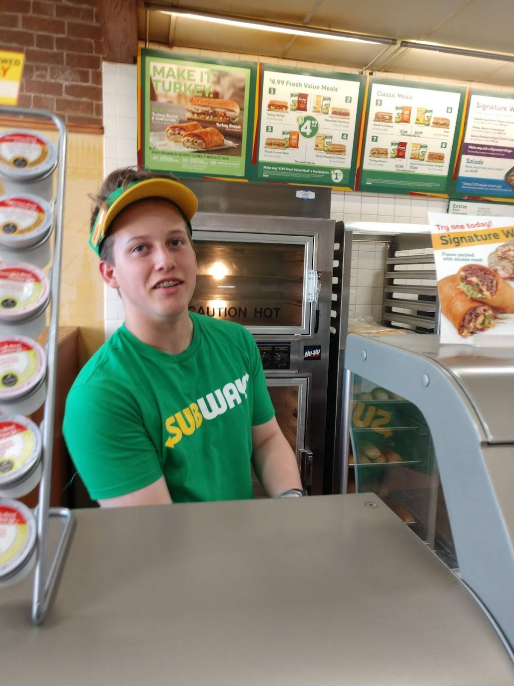 Subway | restaurant | 22049 County Rd 51, Genoa, OH 43430, USA | 4198553844 OR +1 419-855-3844