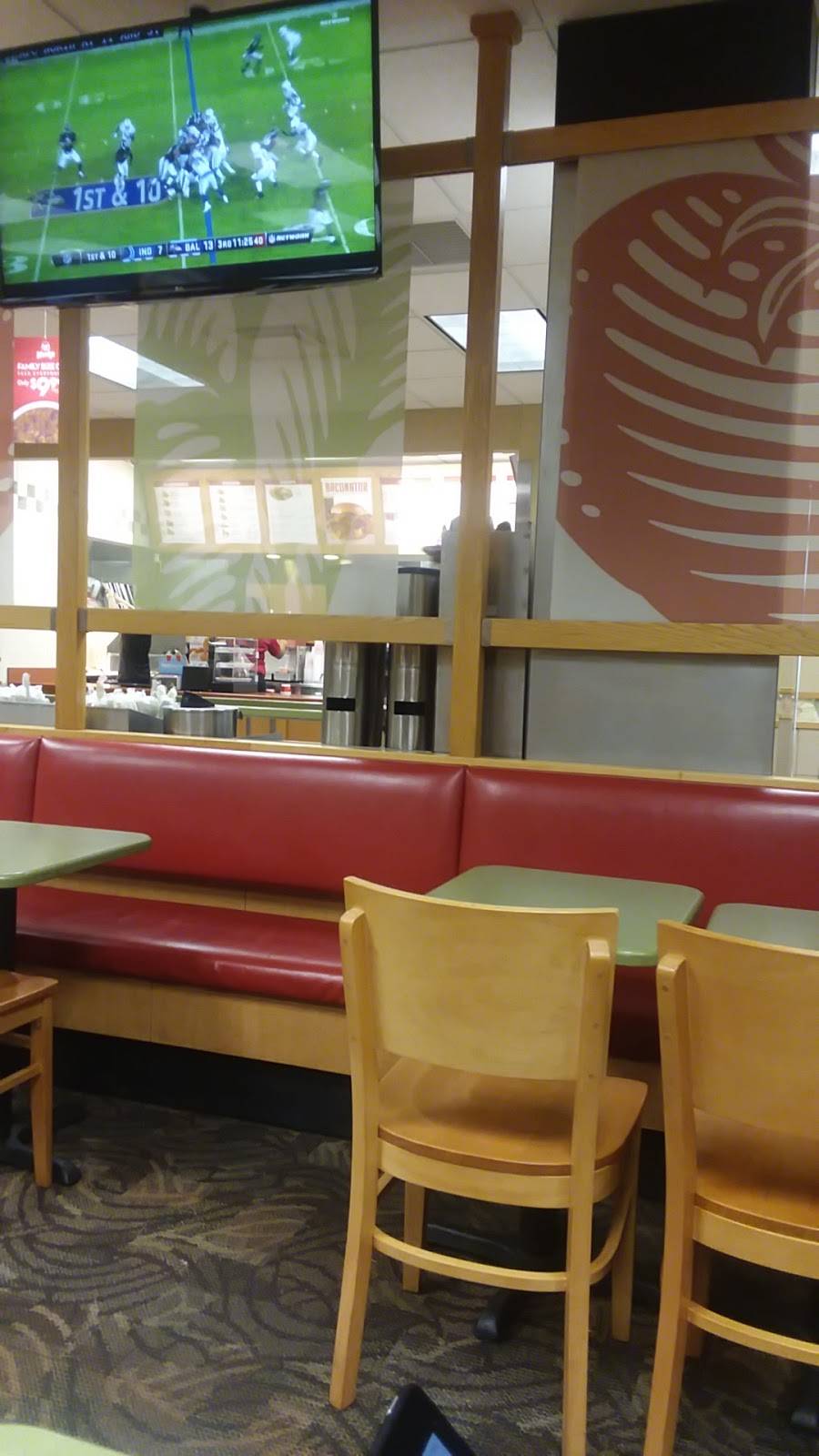 Wendys | restaurant | 5959 Belleville Crossing St, Belleville, IL 62226, USA | 6183557618 OR +1 618-355-7618