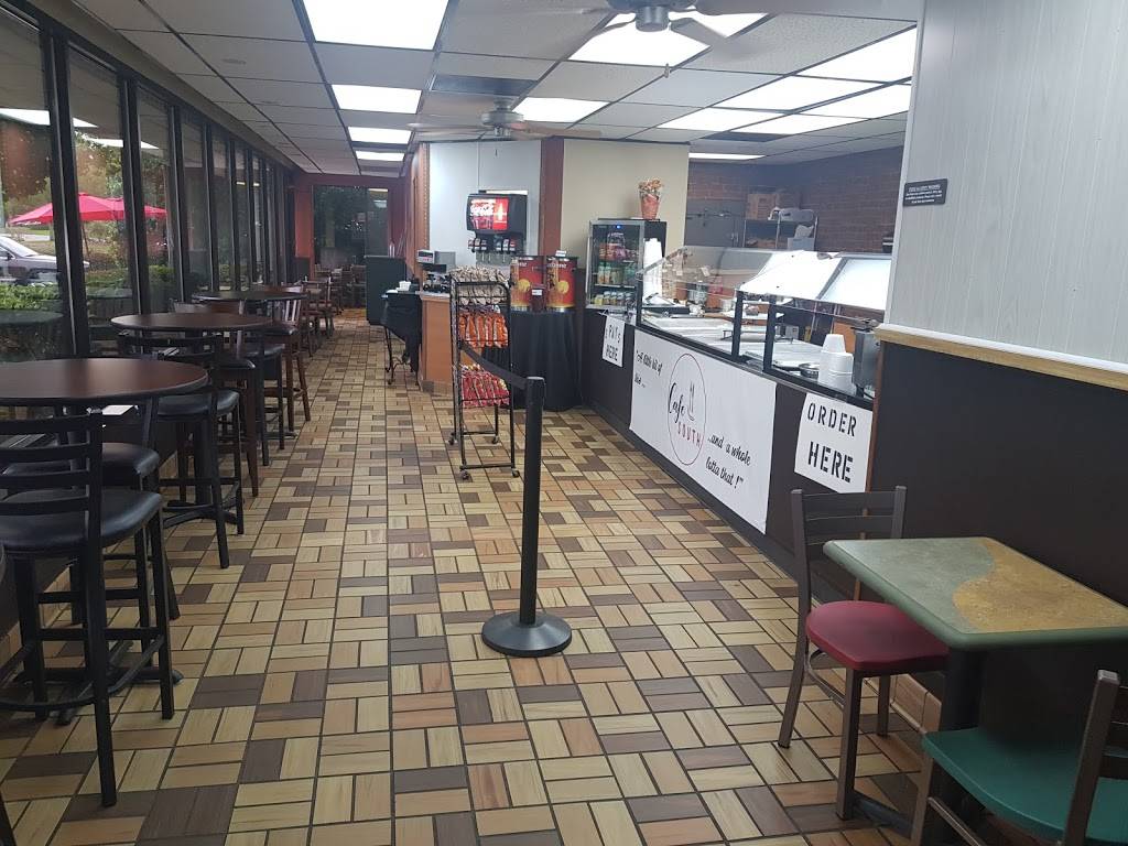 Cafe South | restaurant | 6620 Southpoint Dr S #110, Jacksonville, FL 32216, USA | 9042400088 OR +1 904-240-0088