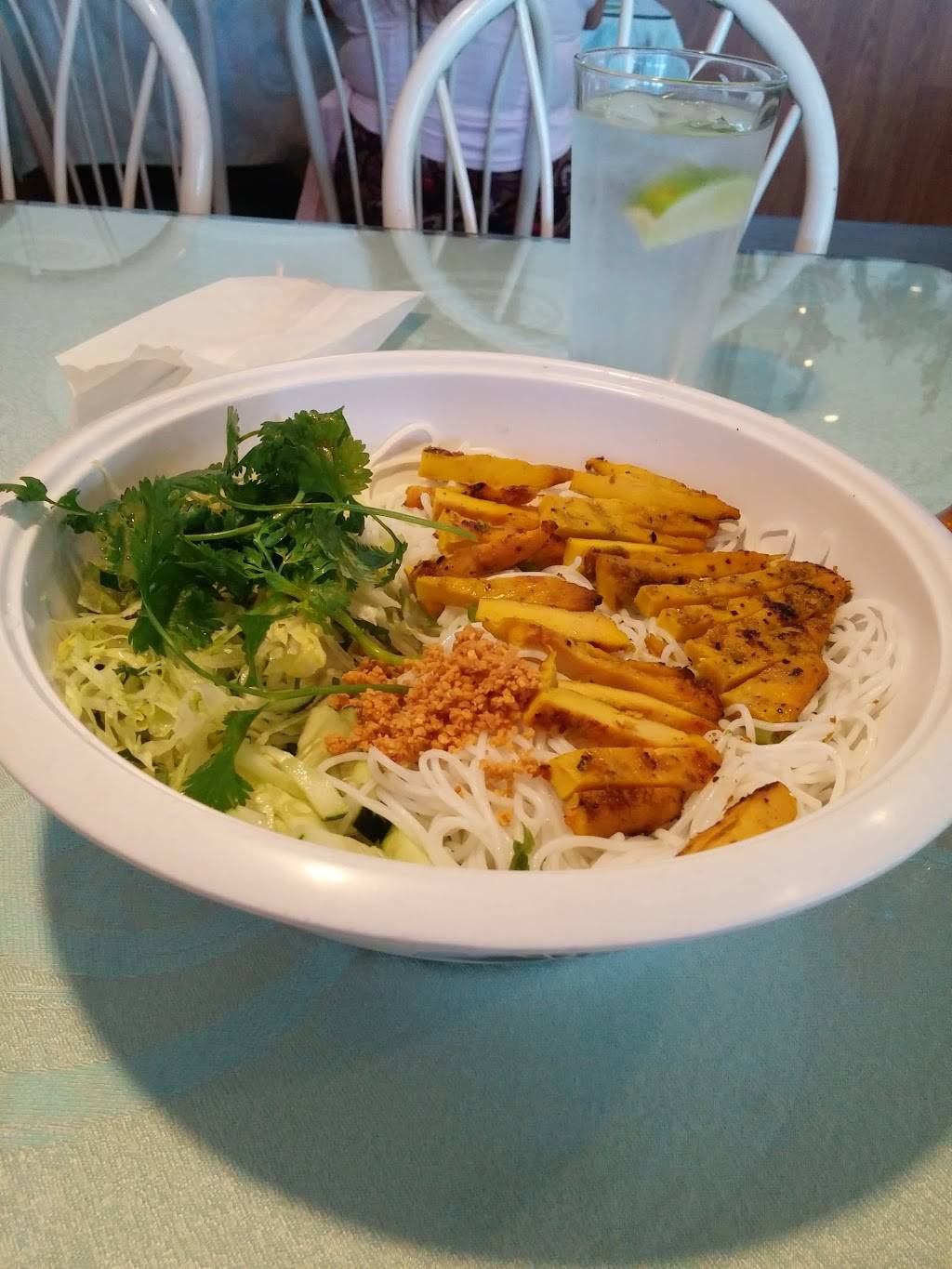 Noodle House | restaurant | 5800 Madison Ave x, Sacramento, CA 95841, USA | 9163445769 OR +1 916-344-5769