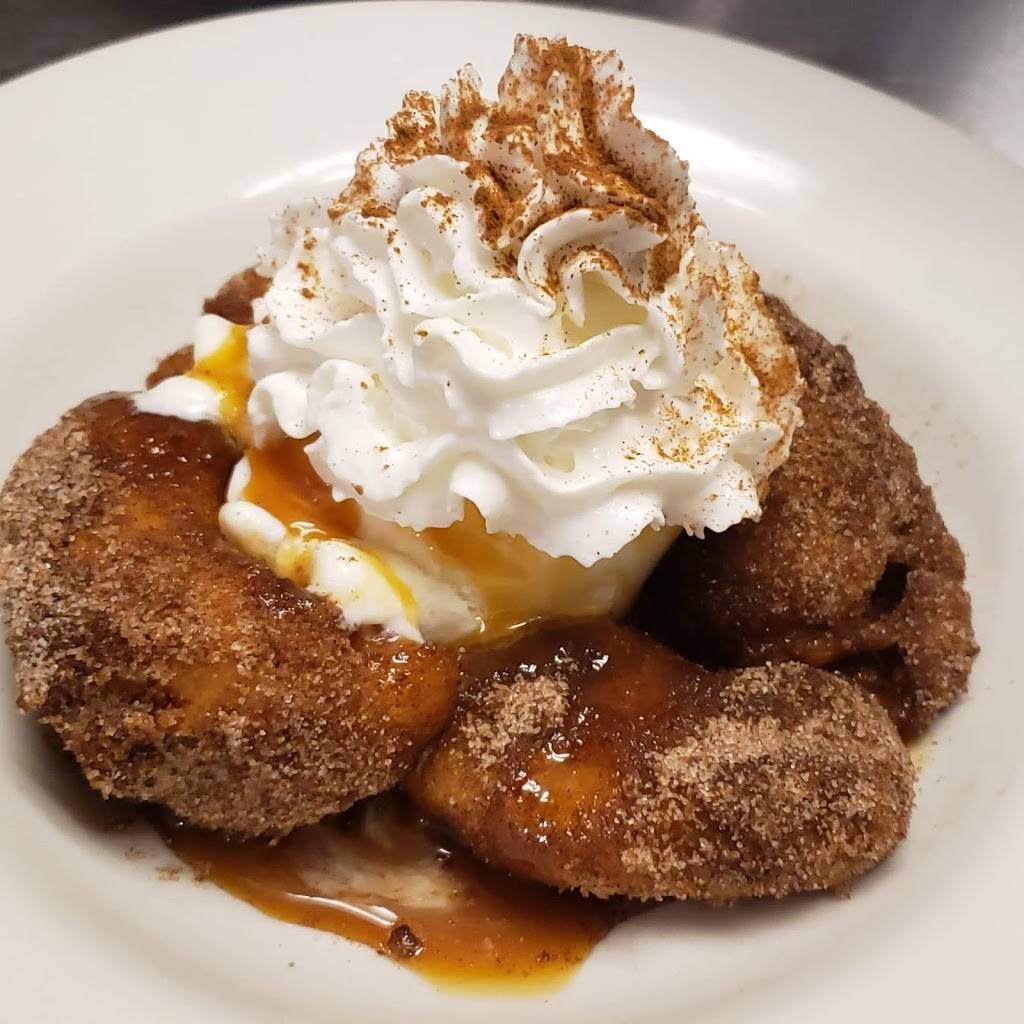 Crazy Dawgs | restaurant | 609 West Ave, Crossville, TN 38555, USA | 9312108785 OR +1 931-210-8785