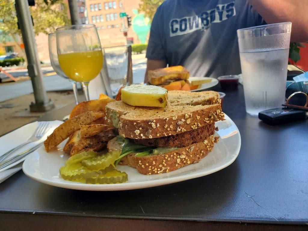 Capitol Garage | restaurant | 1500 K St, Sacramento, CA 95814, USA | 9164443633 OR +1 916-444-3633