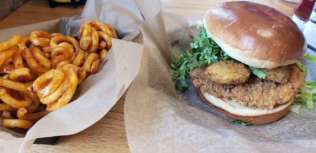 Meat & Potato Eatery-Carpentersville | restaurant | 2258 Randall Rd, Carpentersville, IL 60110, USA | 8478440544 OR +1 847-844-0544