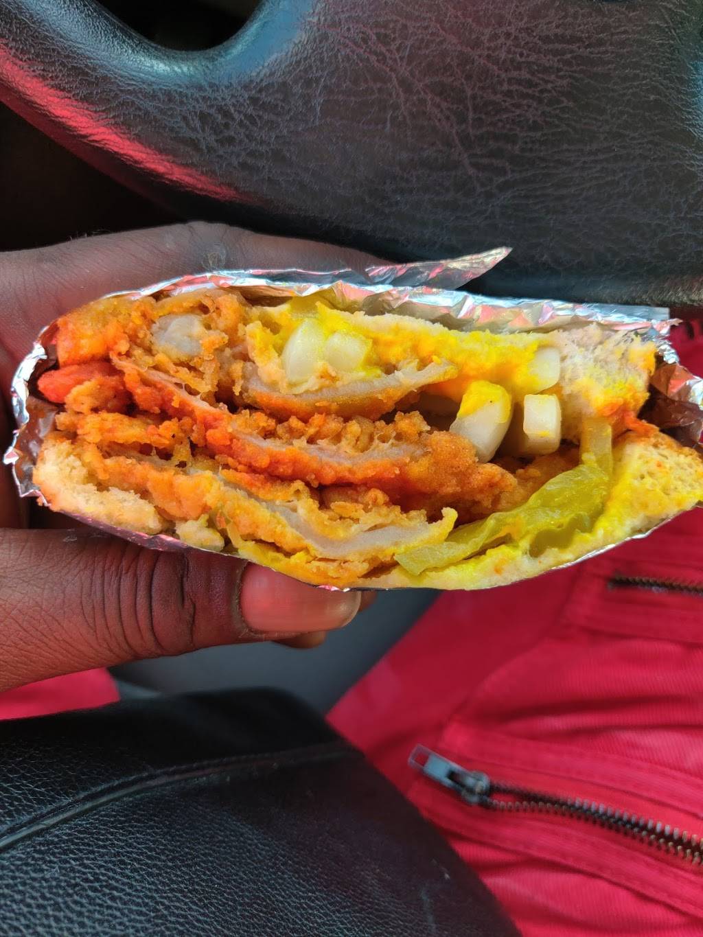 Alis Steak Fish And Chicken | restaurant | 9315 Lewis and Clark Blvd A, Jennings, MO 63136, USA | 3148683999 OR +1 314-868-3999