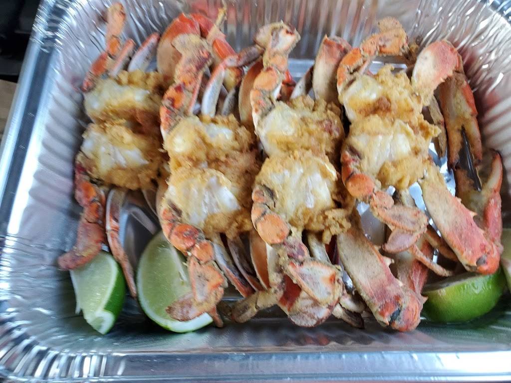 Trap House krab and seafood | restaurant | 2150 Fowler St, Fort Myers, FL 33901, USA | 2392035364 OR +1 239-203-5364