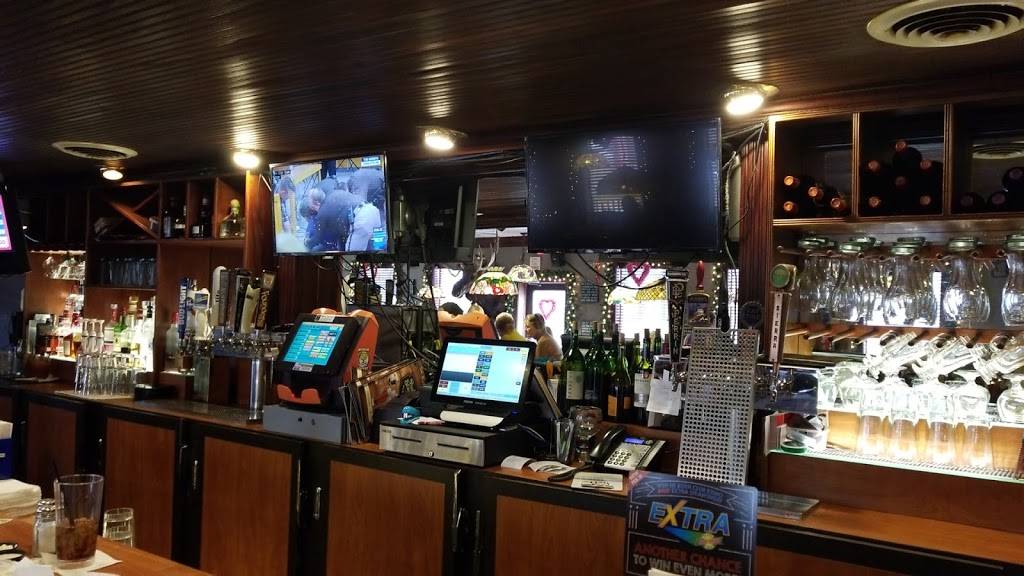 Bud & Stanleys Pub & Grub | restaurant | 1701 4 Mile Rd NE, Grand Rapids, MI 49525, USA | 6163619782 OR +1 616-361-9782