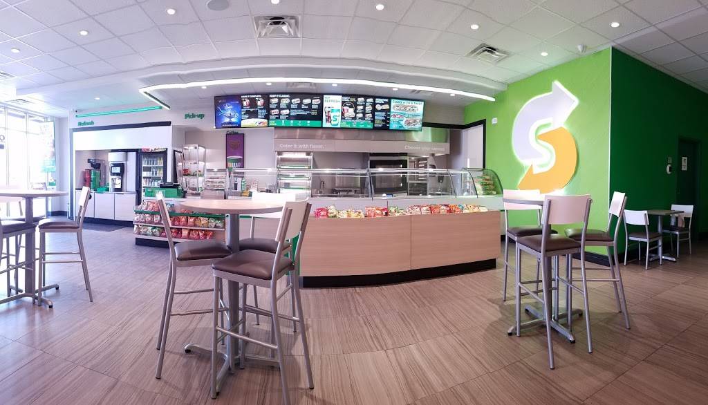 Subway | meal takeaway | 19021 Darrington Rd Bldg G, Suite 701, Eastlake Crossing, Horizon City, TX 79928, USA | 9158526720 OR +1 915-852-6720