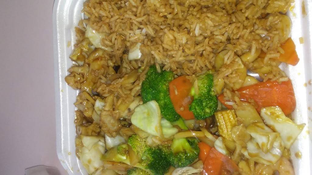 Eggroll Express | restaurant | 3611 Forest Ln, Dallas, TX 75234, USA | 9722416400 OR +1 972-241-6400