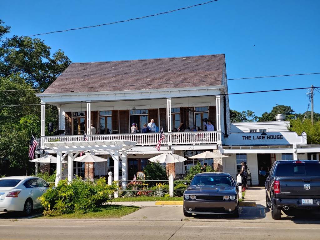 The Lakehouse | restaurant | 2025 Lakeshore Dr, Mandeville, LA 70471, USA | 9856263006 OR +1 985-626-3006
