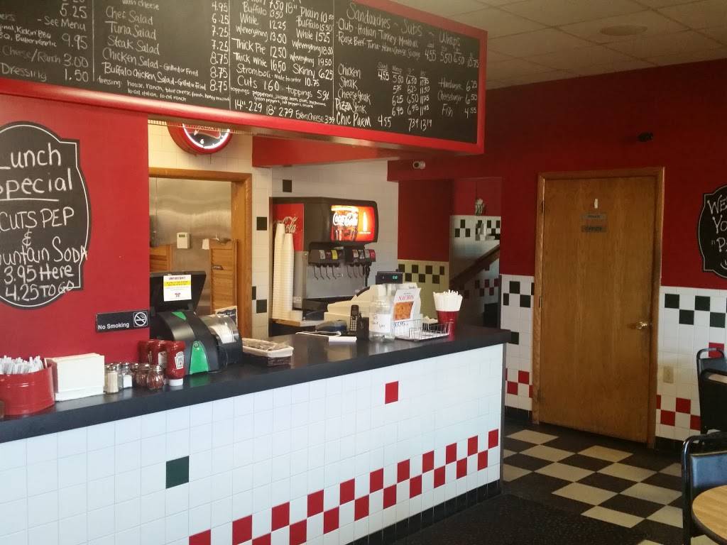 Family Pizza & Pub | meal takeaway | 200 E Pleasant Valley Blvd, Altoona, PA 16602, USA | 8149465363 OR +1 814-946-5363