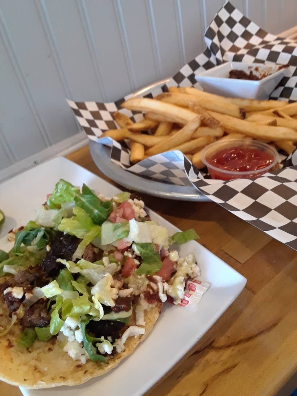 Stacked & Folded | restaurant | 551 Lincoln Ave, Winnetka, IL 60093, USA | 8473869100 OR +1 847-386-9100