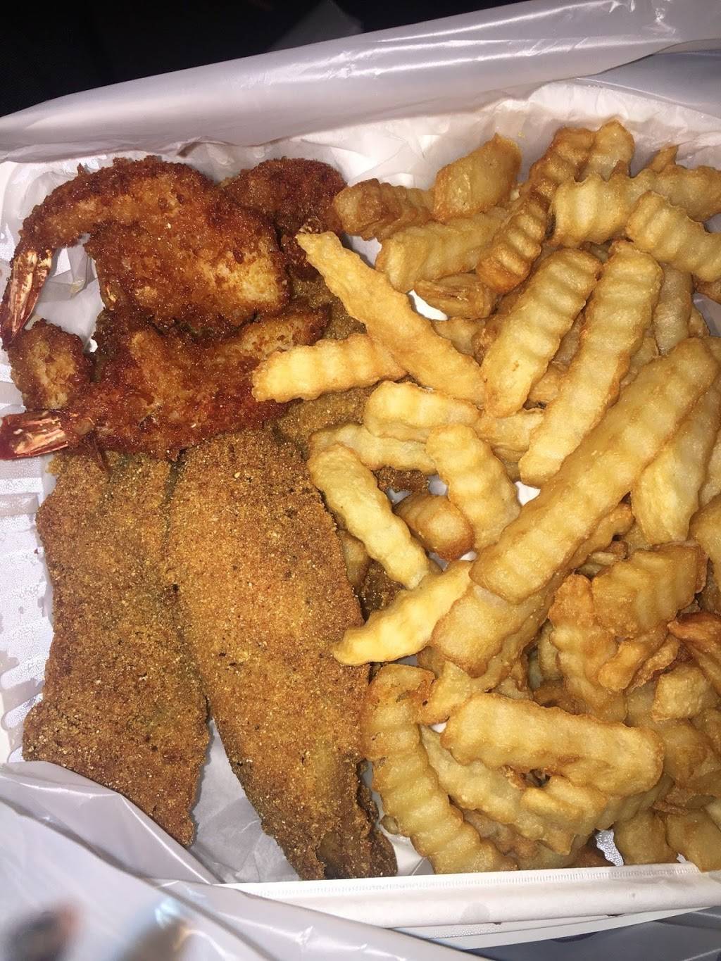 Wings 21 Kettering | restaurant | 10578 Campus Way S, Largo, MD 20774, USA | 2405327216 OR +1 240-532-7216