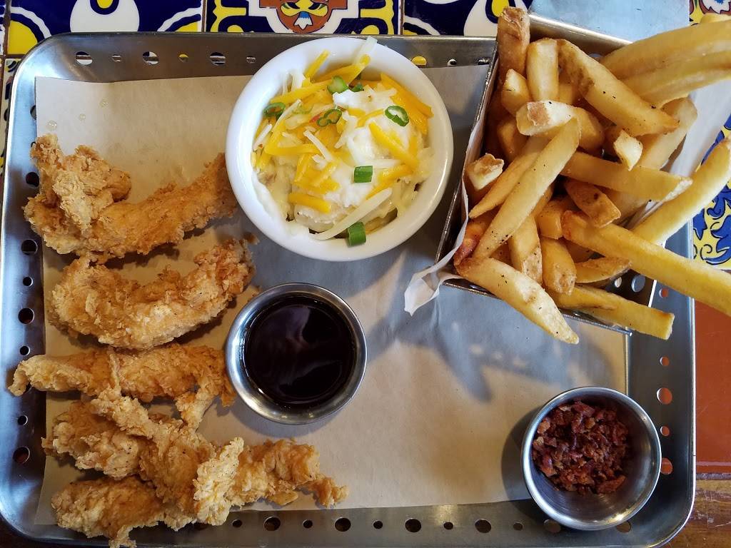 Chilis Grill & Bar | meal takeaway | 901 W Main St W, Dundee Township, IL 60118, USA | 8474269590 OR +1 847-426-9590