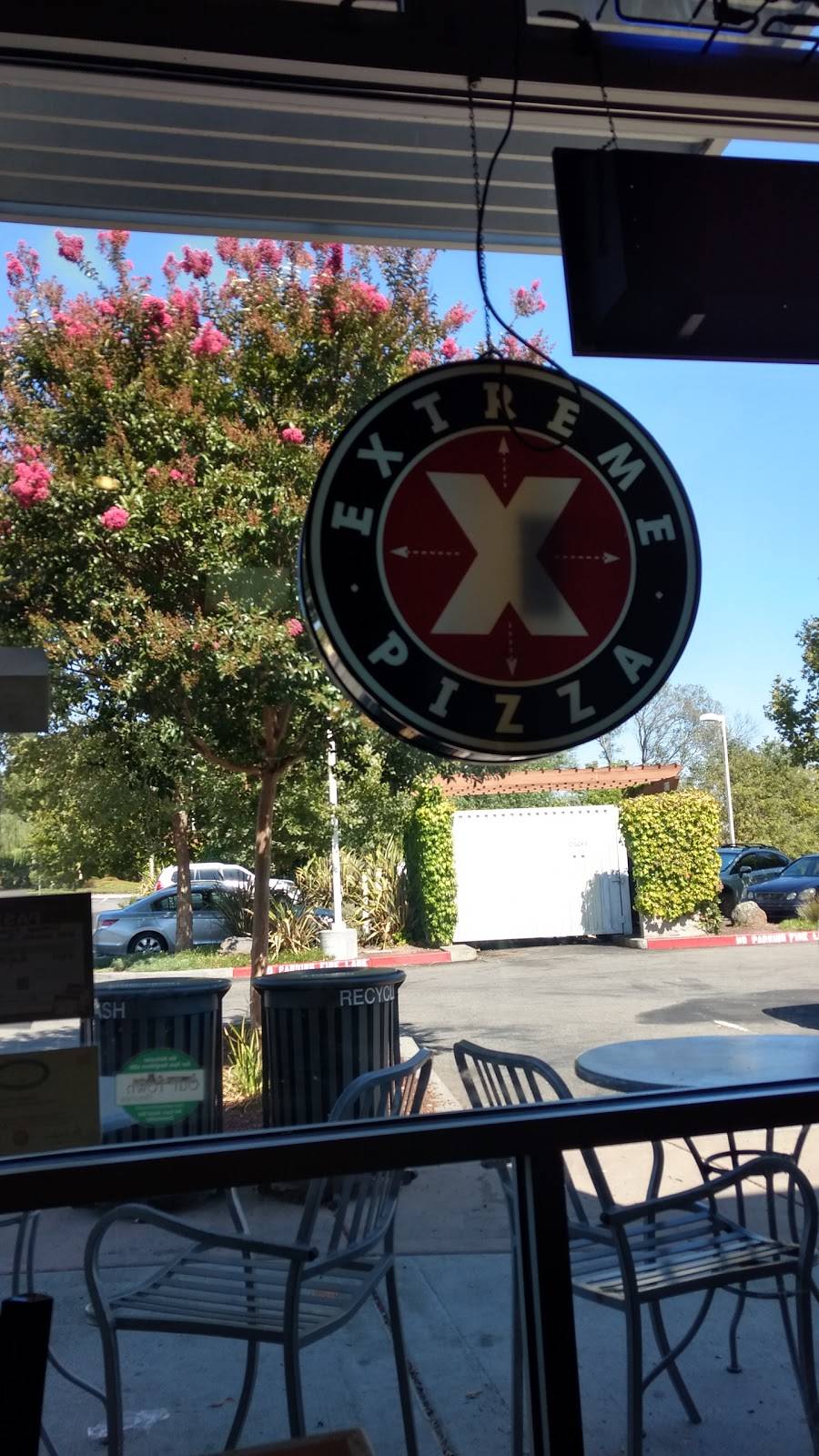 Extreme Pizza | restaurant | 3100 Lakeville Hwy, Petaluma, CA 94954, USA | 7077638100 OR +1 707-763-8100