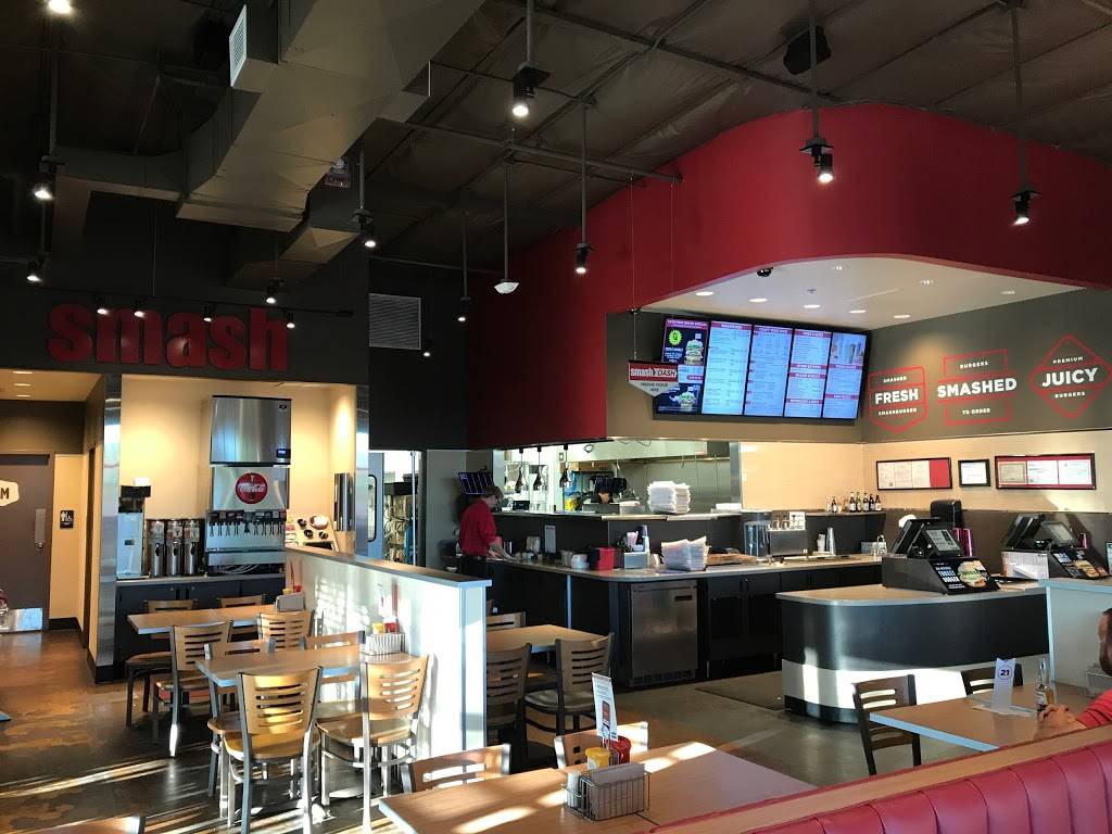 Smashburger | restaurant | 7625 N Oracle Rd, Oro Valley, AZ 85704, USA | 5207423332 OR +1 520-742-3332