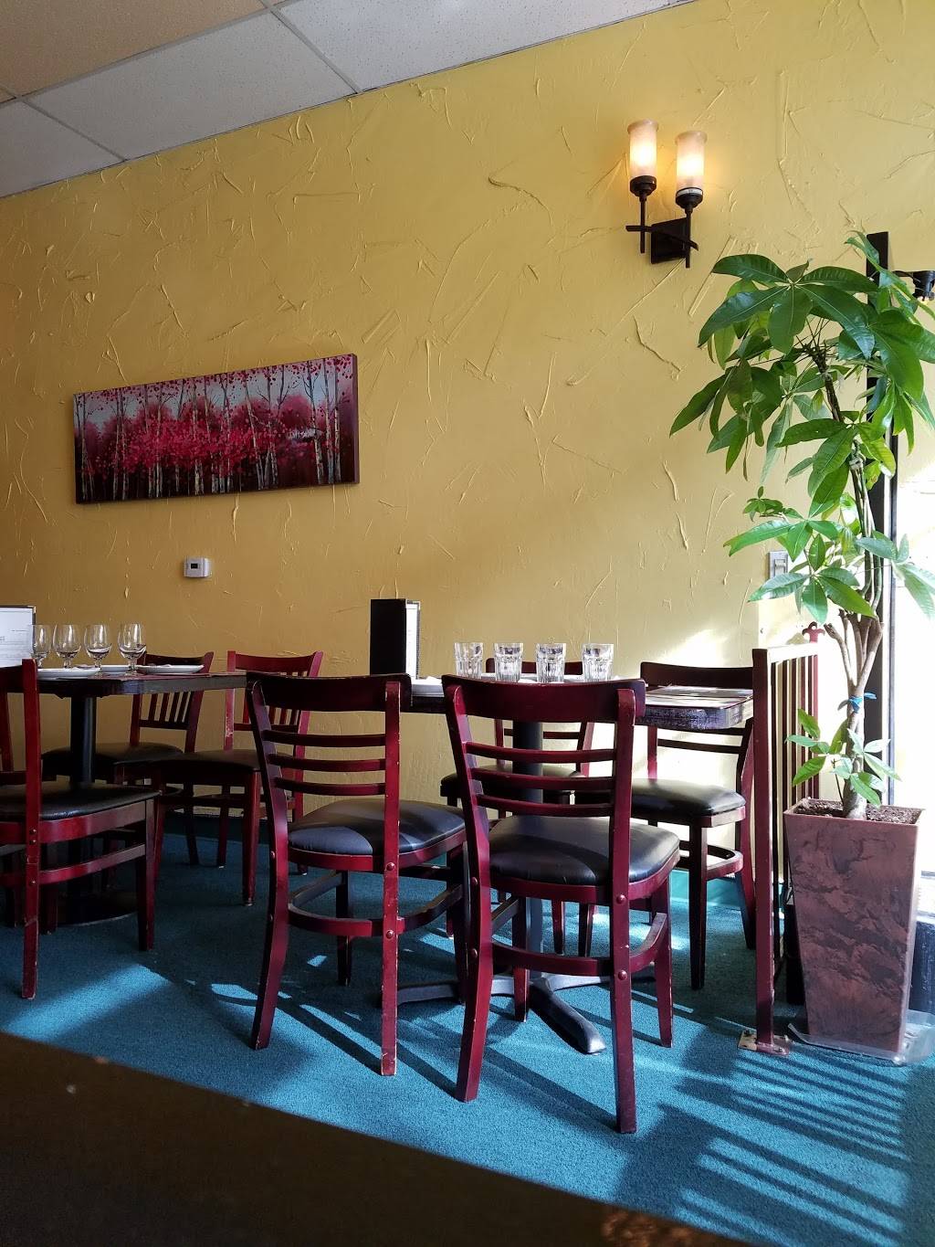 Plearn Thai Palace | restaurant | 1510 N Main St, Walnut Creek, CA 94596, USA | 9259377999 OR +1 925-937-7999