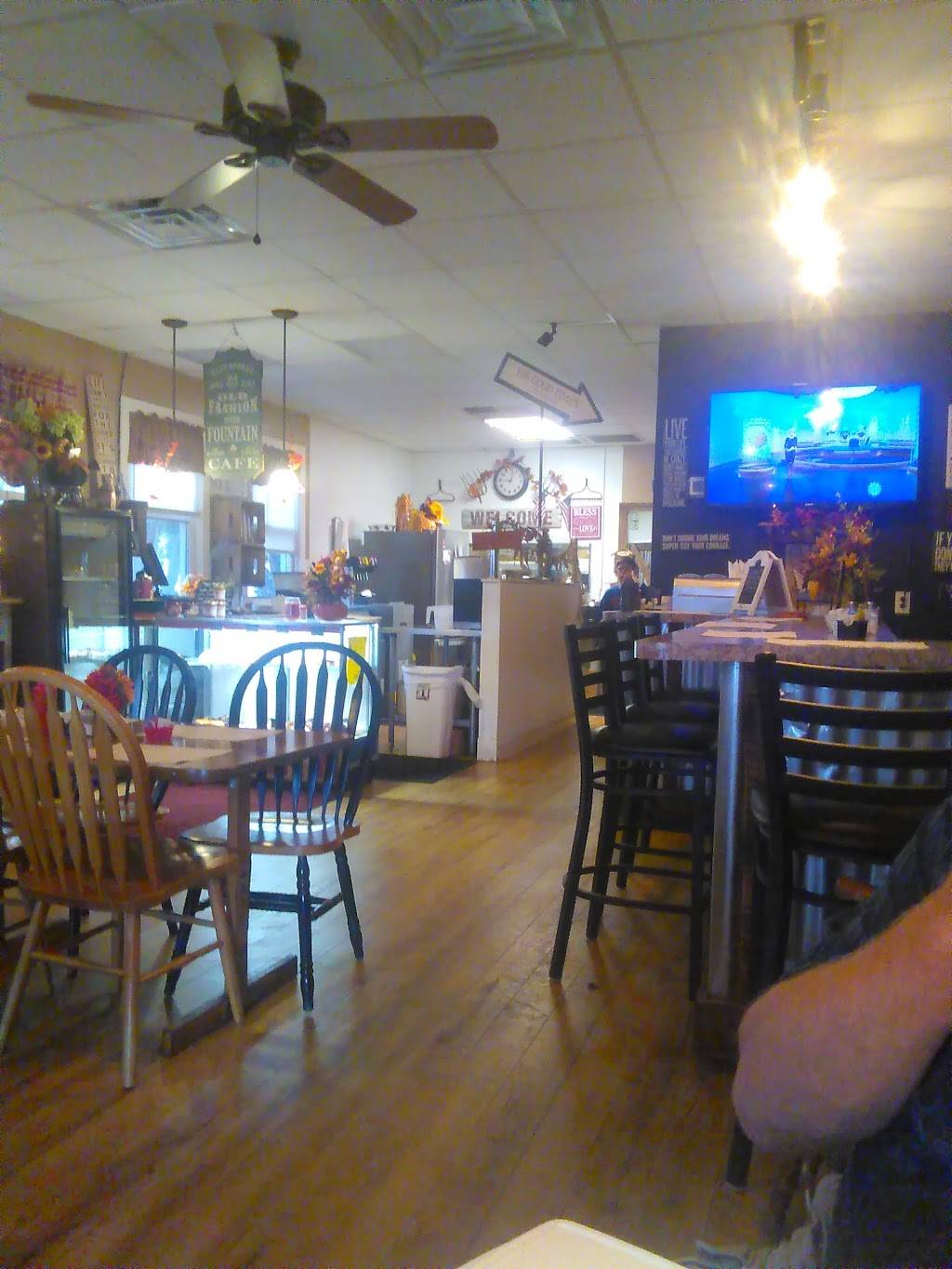 Main Street Cafe | restaurant | 29 Commerce St, Harrington, DE 19952, USA | 3023987800 OR +1 302-398-7800