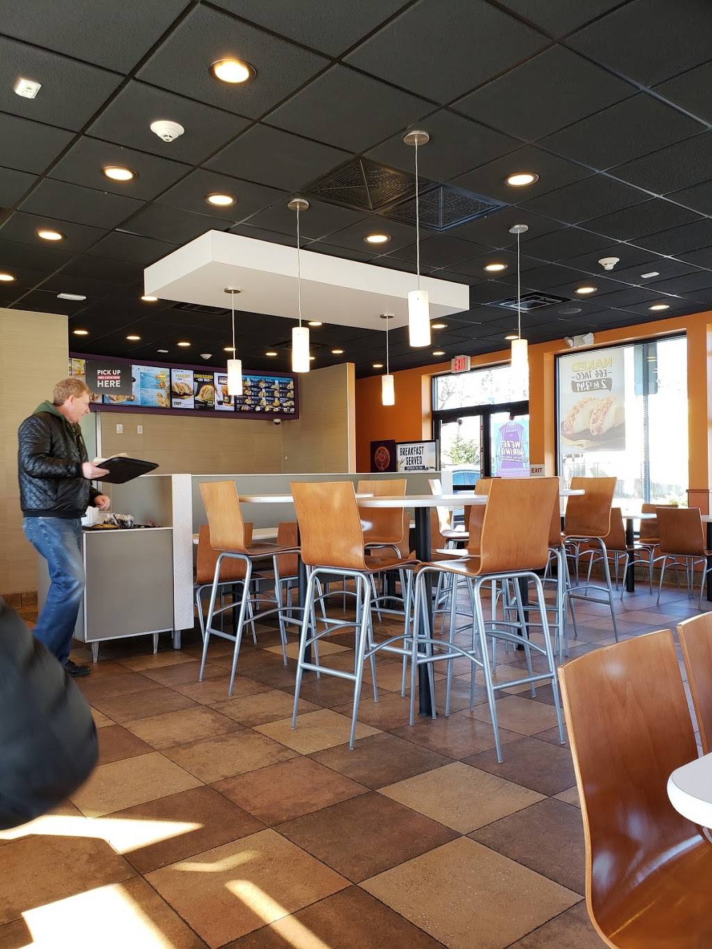 Taco Bell | meal takeaway | 3950 Sunrise Hwy, Seaford, NY 11783, USA | 5167818449 OR +1 516-781-8449