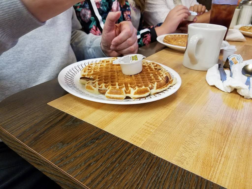 Waffle House | meal takeaway | 12801 S Apopka Vineland Rd, Orlando, FL 32836, USA | 4072396444 OR +1 407-239-6444