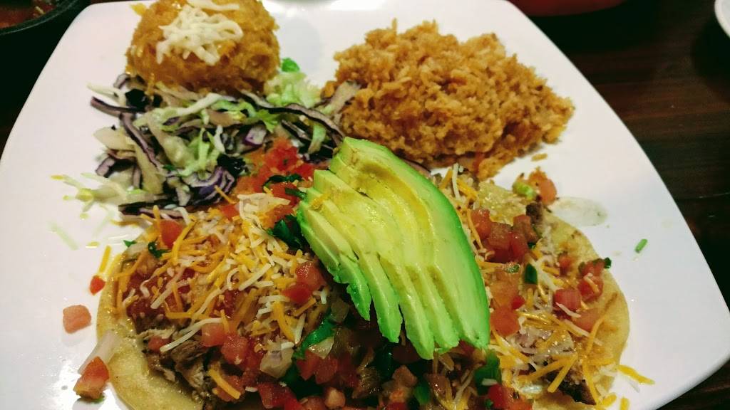 La Hacienda Dover | restaurant | 1171 S Bay Rd, Dover, DE 19901, USA | 3027247699 OR +1 302-724-7699