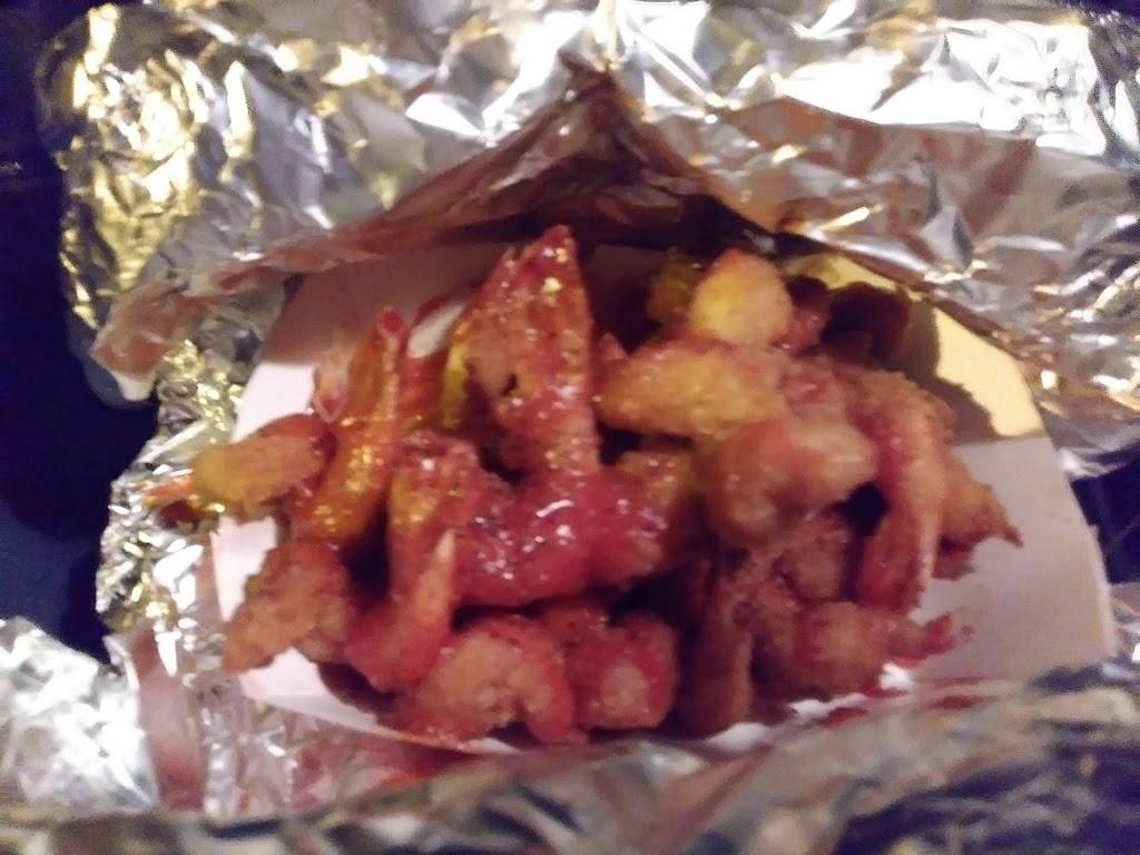 Sid Bookers Shrimp Corner | restaurant | 4600 N Broad St, Philadelphia, PA 19140, USA | 2153294455 OR +1 215-329-4455