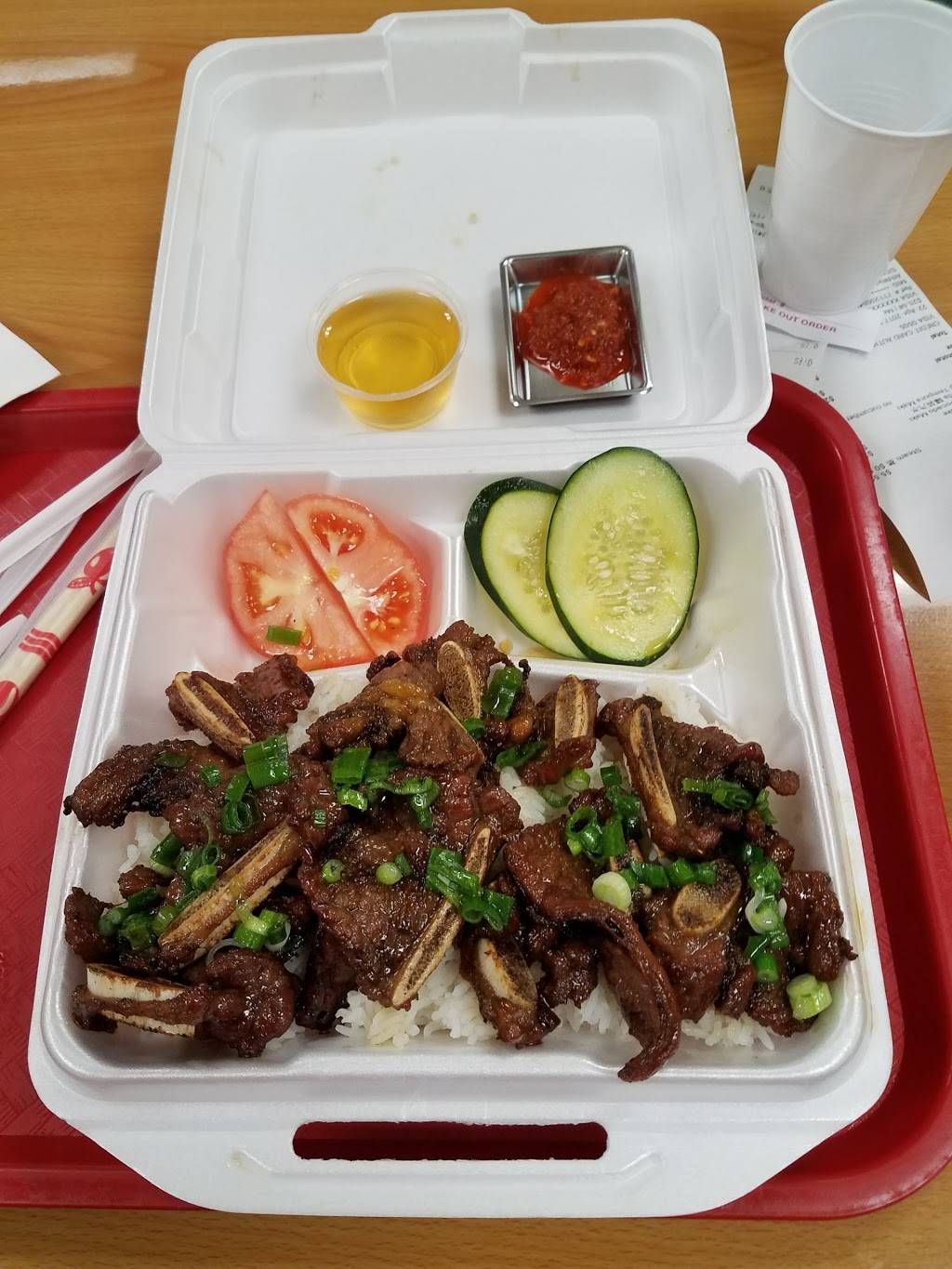 Lucky Fast Food | restaurant | 60 Broadway, Malden, MA 02148, USA | 7816051577 OR +1 781-605-1577