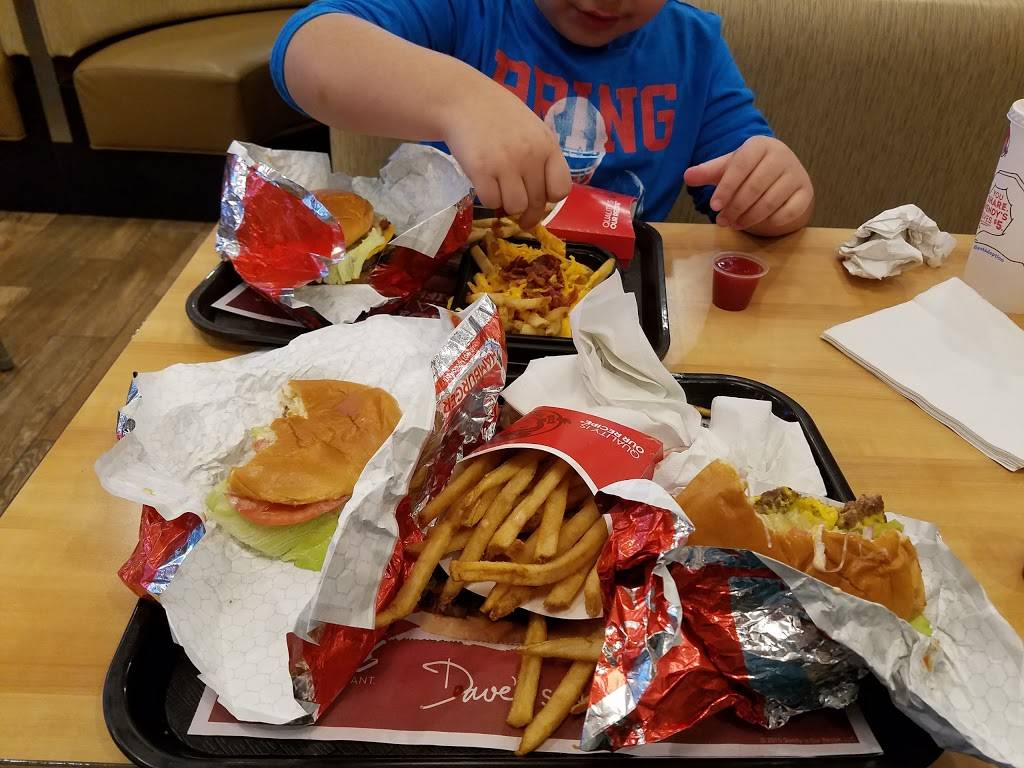 Wendys | restaurant | 10619 SE Carr Rd, Renton, WA 98055, USA | 4252357325 OR +1 425-235-7325