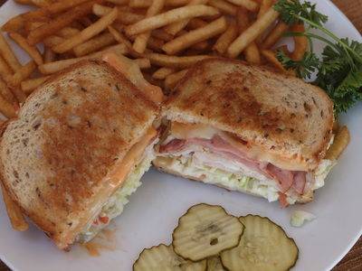 Moon Valley Cafe LLC | restaurant | 502 E Thunderbird Rd ste a, Phoenix, AZ 85022, USA | 6023750445 OR +1 602-375-0445