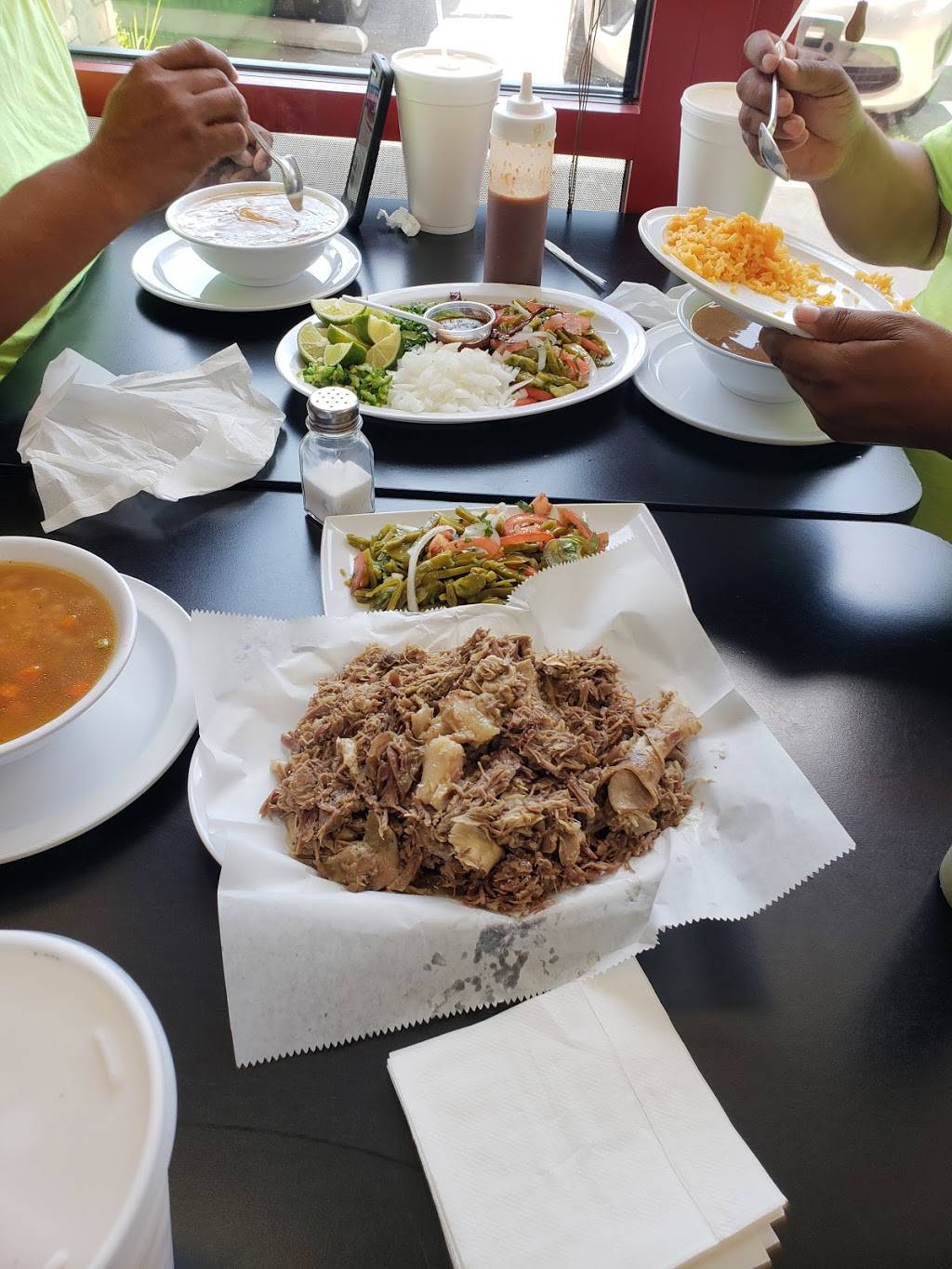 Antojitos Mexicanos Victoria -Restaurante | restaurant | 5025 N Tryon St suite 104, Charlotte, NC 28213, USA | 7049190627 OR +1 704-919-0627