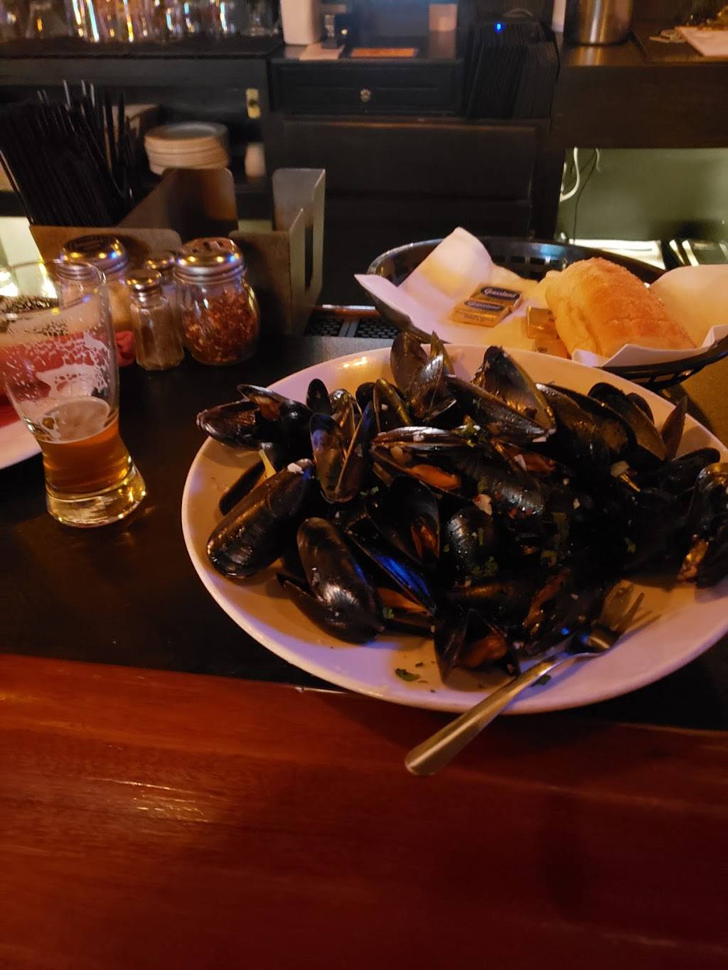 Cedar Craft & Kitchen | restaurant | 1534, 1061 Cedarwood Rd, Glenolden, PA 19036, USA | 6105377003 OR +1 610-537-7003