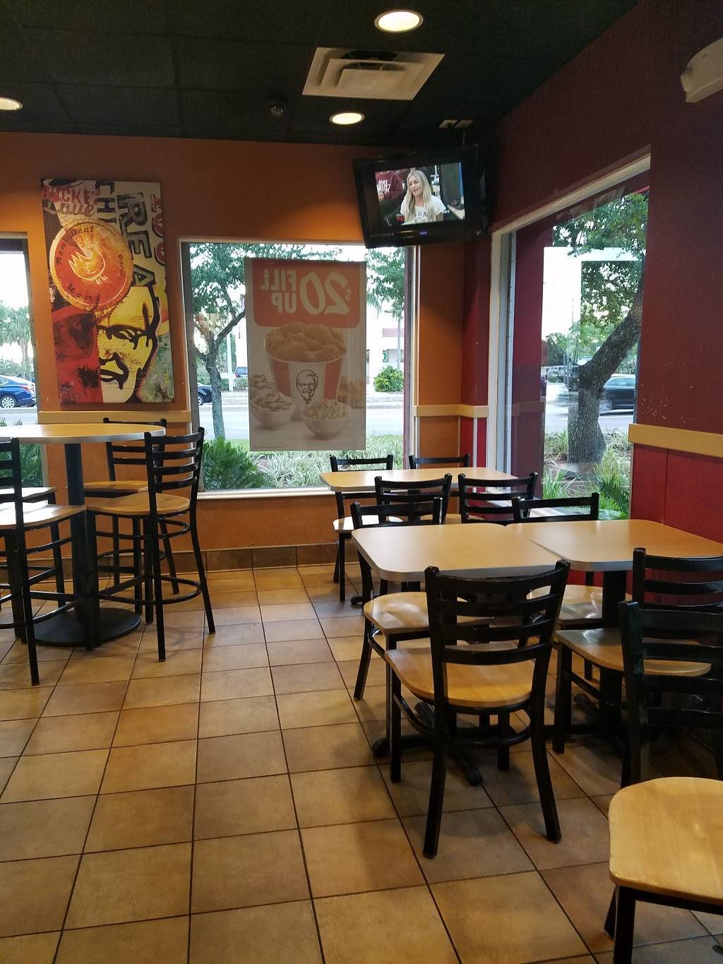 KFC | restaurant | 525 1st St E, Bradenton, FL 34208, USA | 9417467393 OR +1 941-746-7393
