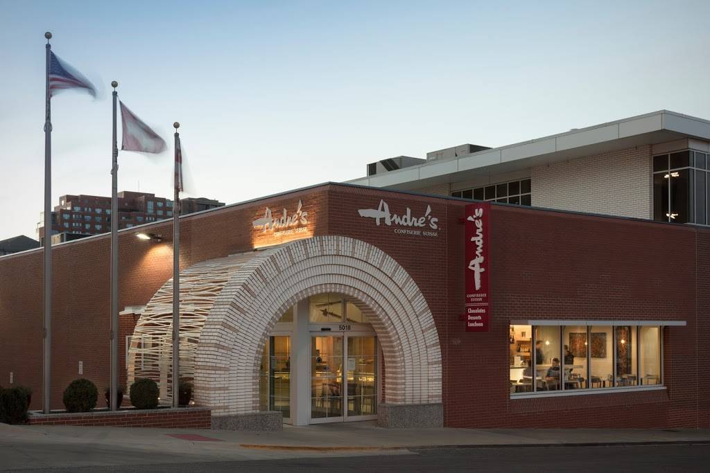 Andrés Confiserie Suisse | restaurant | 5018 Main St, Kansas City, MO 64112, USA | 8165613440 OR +1 816-561-3440