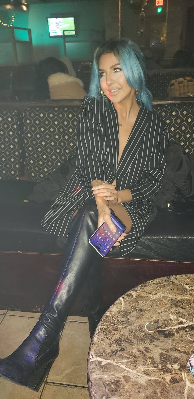 Al-Omara Restaurant | restaurant | 798 Concession St, Hamilton, ON L8V 3T1, Canada | 9053185663 OR +1 905-318-5663