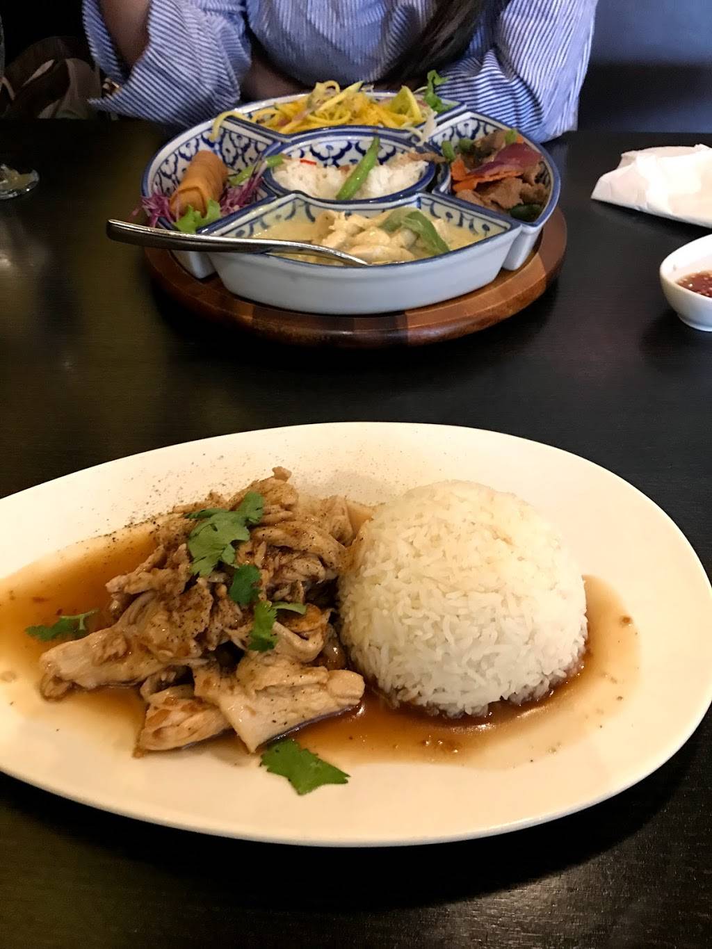 Baan Thai Restaurant | restaurant | 261 Centrepointe Dr, Nepean, ON K2G 6E8, Canada | 6132267604 OR +1 613-226-7604