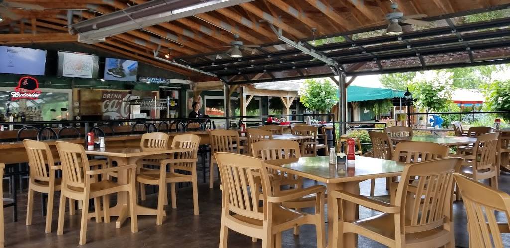 Trader Jacks Riverside Grille | restaurant | 35901 Lakeshore Blvd, Eastlake, OH 44095, USA | 4409468330 OR +1 440-946-8330