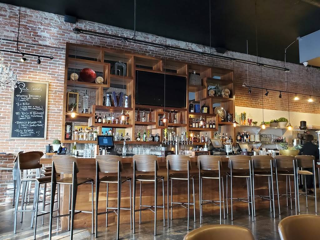 Perla Mexican Cuisine | restaurant | 400 W 4th St, Santa Ana, CA 92701, USA | 7143165421 OR +1 714-316-5421