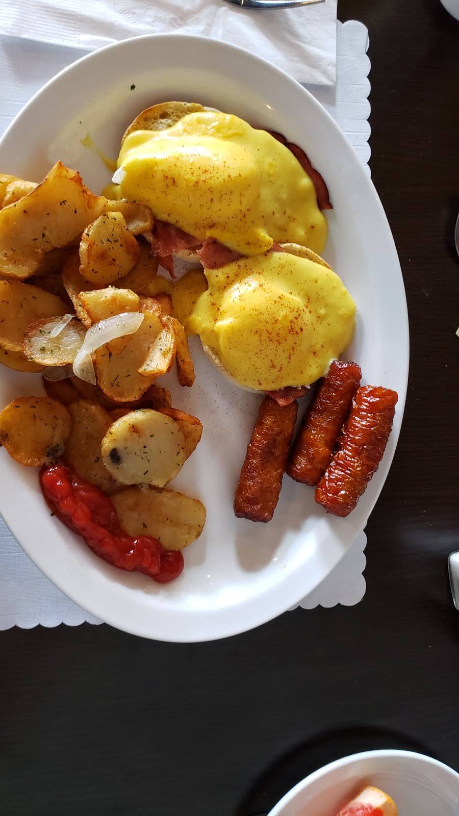 Eggspectation | restaurant | 9 Jim Kimmett Blvd #4, Napanee, ON K7R 0B3, Canada | 6133542500 OR +1 613-354-2500