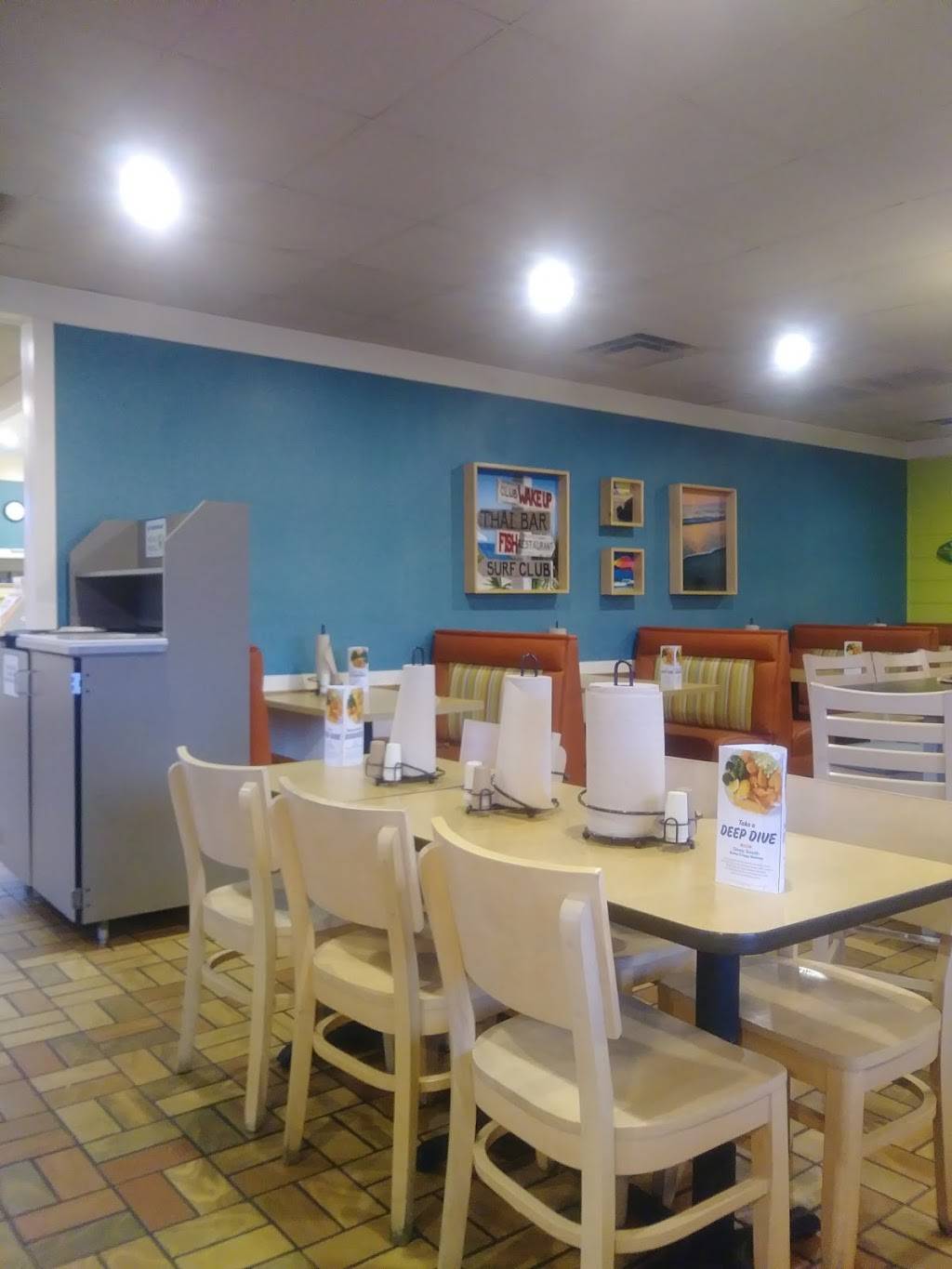 Captain Ds | restaurant | 5640 University Blvd W, Jacksonville, FL 32216, USA | 9047374444 OR +1 904-737-4444