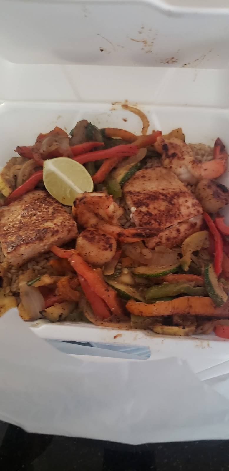 Papa Hills Fish Grill | restaurant | 2850 S Chester Ave Ste D, Bakersfield, CA 93304, USA | 6615649083 OR +1 661-564-9083